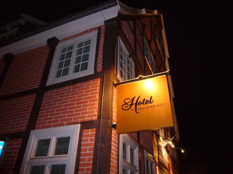 Hotel Am Doktorplatz Rheda-Wiedenbrück Esterno foto